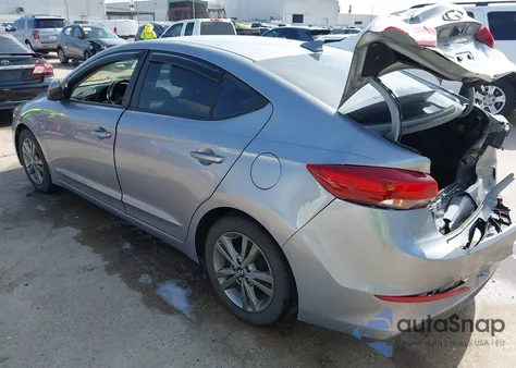 2017 Hyundai Elantra Se z USA, uszkodzony, nr VIN 5NPD84LF5HH099348